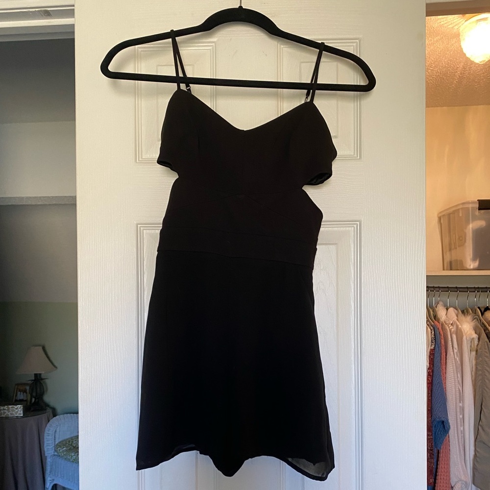 🖤 BEBE ROMPER
